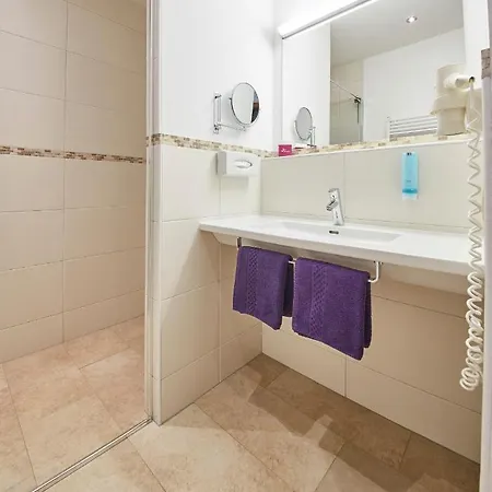 Johanneshof - Dein Mountain Wohlfuehlhotel Ξενοδοχείο Σάαλμπαχ-Χίντεργκλεμ