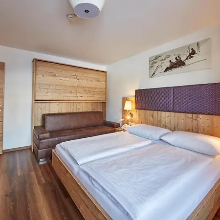 Johanneshof - Dein Mountain Wohlfuehlhotel Saalbach-Hinterglemm