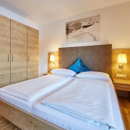 Johanneshof - Dein Mountain Wohlfuehlhotel 3*