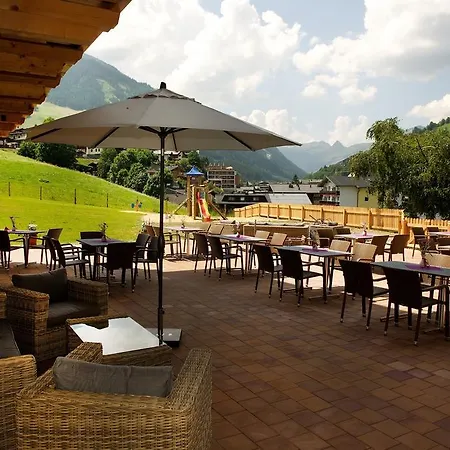 Hotel Johanneshof - Dein Mountain Wohlfuehlhotel Saalbach-Hinterglemm