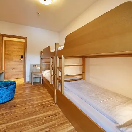 Otel Johanneshof - Dein Mountain Wohlfuehlhotel 3*