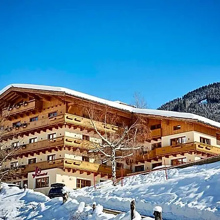 Johanneshof - Dein Mountain Wohlfuehlhotel