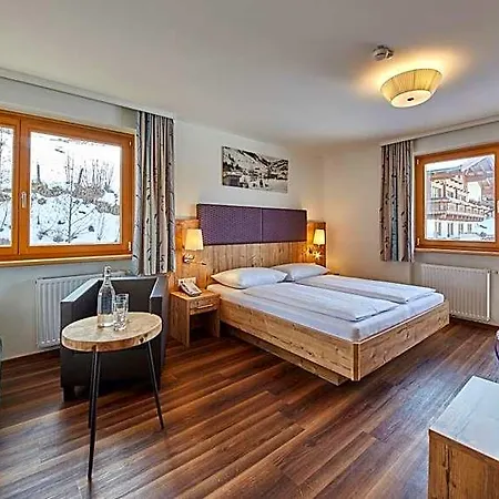 Johanneshof - Dein Mountain Wohlfuehlhotel Отель