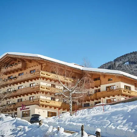 Johanneshof - Dein Mountain Wohlfühlhotel Hotel 3*